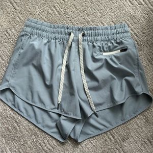 Vuori Clementine Short 2.0- size Small